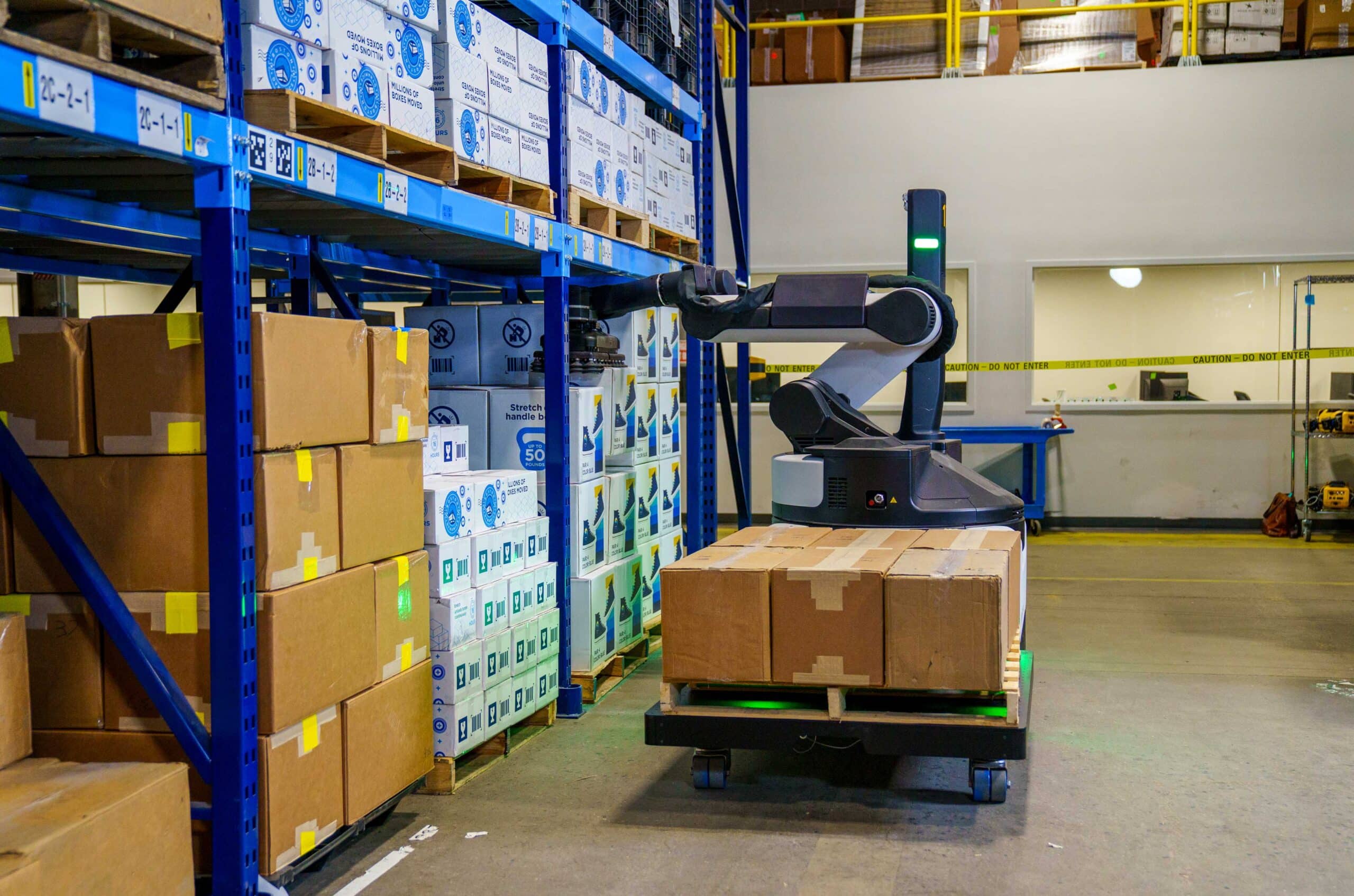case-pick-aisle